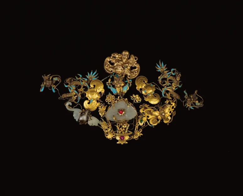 Unveiling Crowned Elegance: The Art of Dian Cui